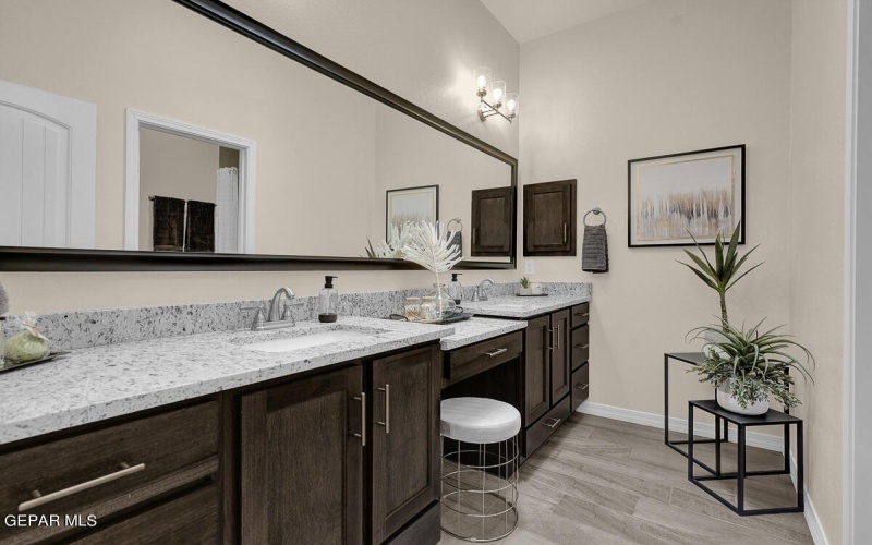 6950 Levee Circle, El Paso, TX 79932, 5 Bedrooms Bedrooms, ,3 BathroomsBathrooms,Residential,For Sale,6950 Levee Circle,0,933183