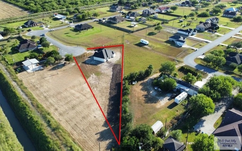 33210 CARDINAL CT., LOS FRESNOS, TX 78566, 3 Habitaciones Habitaciones , ,2 BañosBaños,Residential,En Venta,33210 CARDINAL CT.,0,29767238