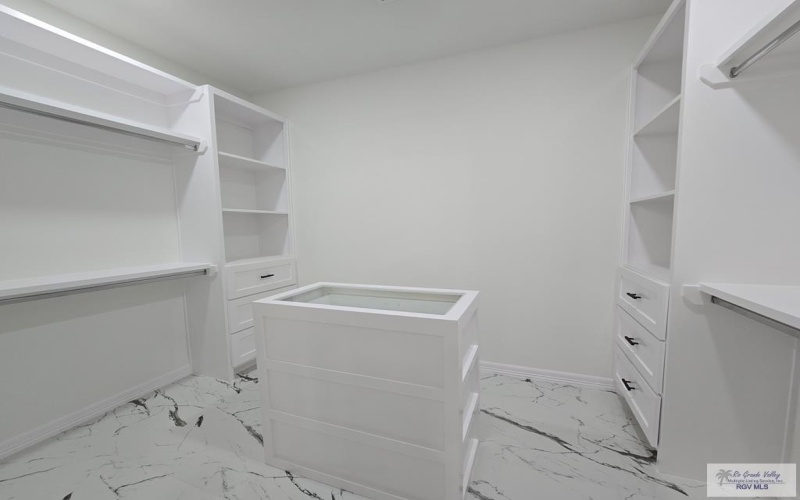 33210 CARDINAL CT., LOS FRESNOS, TX 78566, 3 Habitaciones Habitaciones , ,2 BañosBaños,Residential,En Venta,33210 CARDINAL CT.,0,29767238