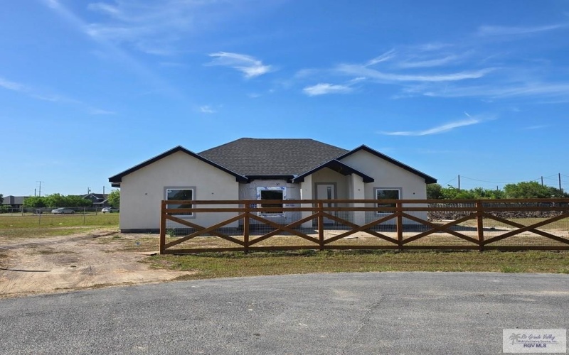 33210 CARDINAL CT., LOS FRESNOS, TX 78566, 3 Habitaciones Habitaciones , ,2 BañosBaños,Residential,En Venta,33210 CARDINAL CT.,0,29767238