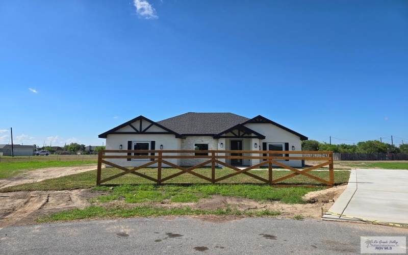 33210 CARDINAL CT., LOS FRESNOS, TX 78566, 3 Habitaciones Habitaciones , ,2 BañosBaños,Residential,En Venta,33210 CARDINAL CT.,0,29767238