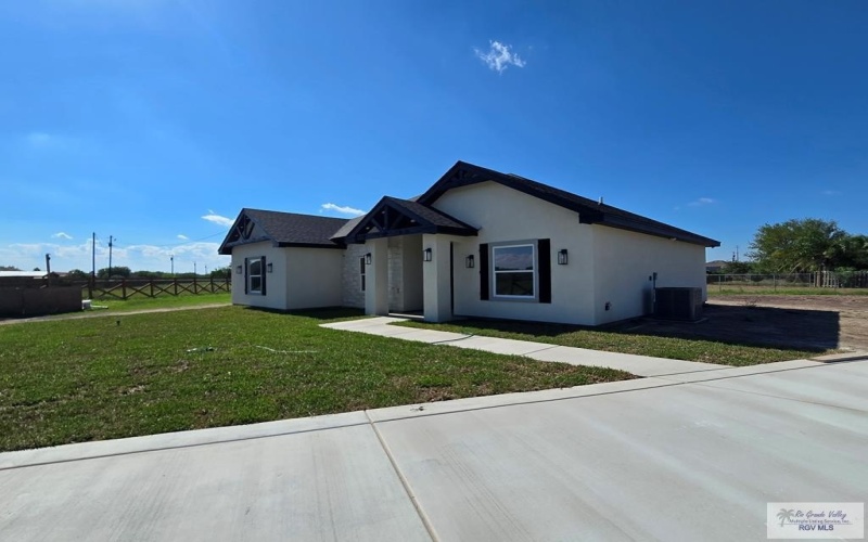 33210 CARDINAL CT., LOS FRESNOS, TX 78566, 3 Habitaciones Habitaciones , ,2 BañosBaños,Residential,En Venta,33210 CARDINAL CT.,0,29767238