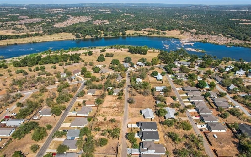 625 Birch Lane, Cottonwood Shores, TX 78657, 3 Habitaciones Habitaciones , ,2 BañosBaños,Residential,En Venta,625 Birch Lane,0,175575