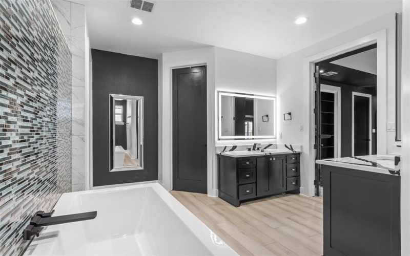 9700 Nix Road, Tolar, TX 76476, 4 Habitaciones Habitaciones , ,6 BañosBaños,Residential,En Venta,9700 Nix Road,0,21084183