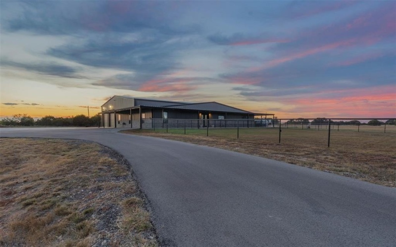 9700 Nix Road, Tolar, TX 76476, 4 Habitaciones Habitaciones , ,6 BañosBaños,Residential,En Venta,9700 Nix Road,0,21084183