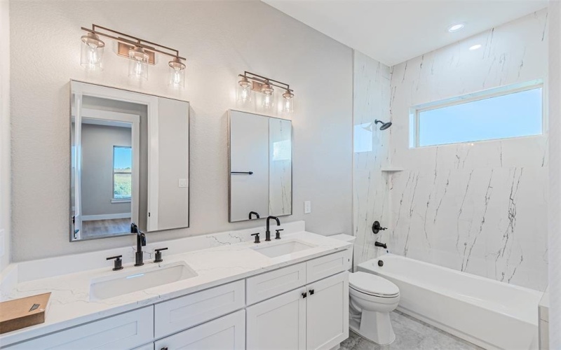 1950 County Road 2513, Decatur, TX 76234, 5 Bedrooms Bedrooms, ,3 BathroomsBathrooms,Residential,For Sale,1950 County Road 2513,0,21101813