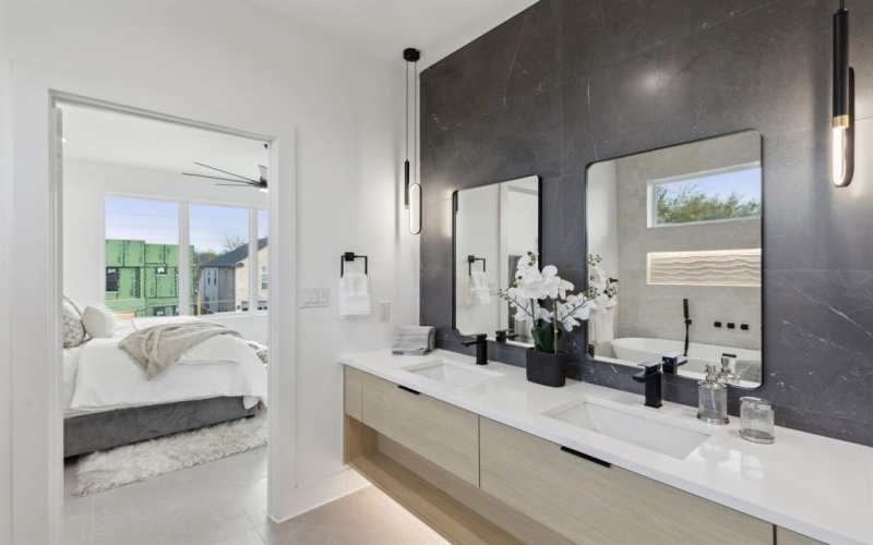 4031 Brundrette Street, Dallas, TX 75212, 4 Bedrooms Bedrooms, ,3 BathroomsBathrooms,Residential,For Sale,4031 Brundrette Street,0,21101928