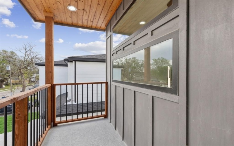 4031 Brundrette Street, Dallas, TX 75212, 4 Bedrooms Bedrooms, ,3 BathroomsBathrooms,Residential,For Sale,4031 Brundrette Street,0,21101928