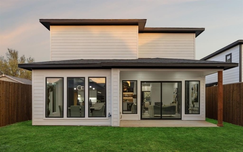 4031 Brundrette Street, Dallas, TX 75212, 4 Bedrooms Bedrooms, ,3 BathroomsBathrooms,Residential,For Sale,4031 Brundrette Street,0,21101928