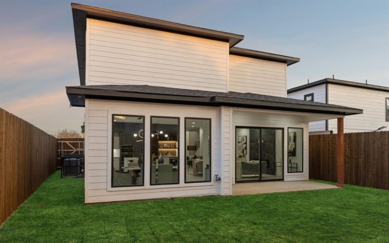 4031 Brundrette Street, Dallas, TX 75212, 4 Bedrooms Bedrooms, ,3 BathroomsBathrooms,Residential,For Sale,4031 Brundrette Street,0,21101928