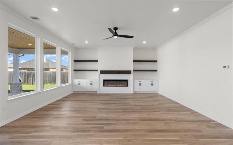 916 Morgan Street, Hewitt, TX 76643, 5 Bedrooms Bedrooms, ,3 BathroomsBathrooms,Residential,For Sale,916 Morgan Street,0,21102548