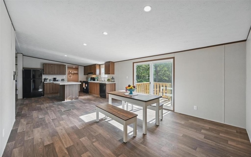 134 Overland Trail, Azle, TX 76020, 4 Habitaciones Habitaciones , ,2 BañosBaños,Residential,En Venta,134 Overland Trail,0,21103047