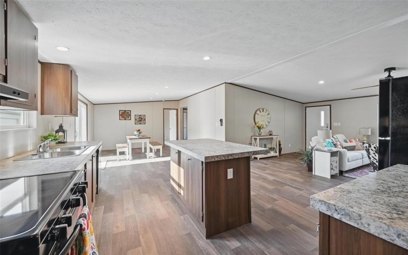 134 Overland Trail, Azle, TX 76020, 4 Habitaciones Habitaciones , ,2 BañosBaños,Residential,En Venta,134 Overland Trail,0,21103047