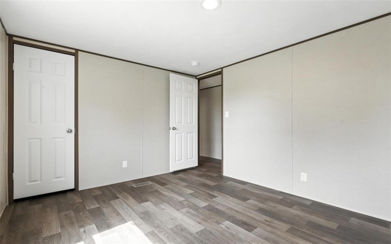 4214 W Virginia Drive, Granbury, TX 76048, 3 Bedrooms Bedrooms, ,2 BathroomsBathrooms,Residential,For Sale,4214 W Virginia Drive,0,21103205