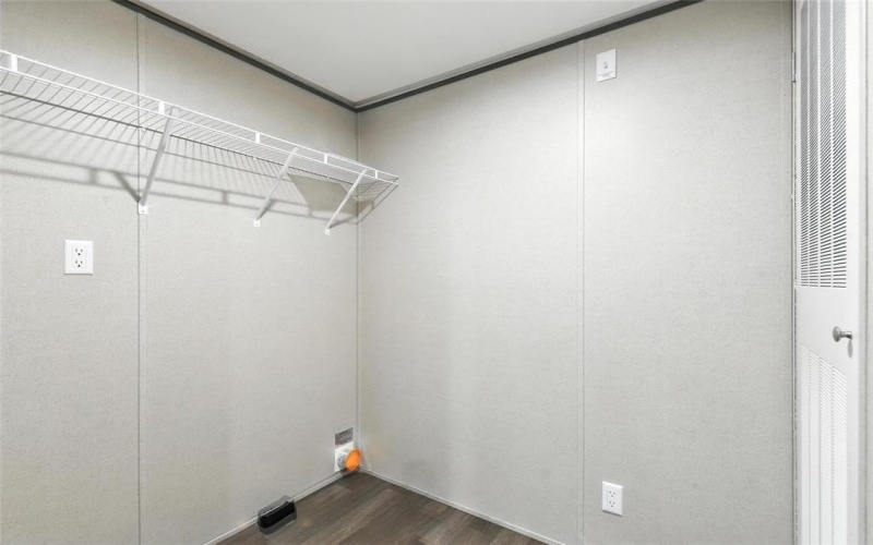 4214 W Virginia Drive, Granbury, TX 76048, 3 Bedrooms Bedrooms, ,2 BathroomsBathrooms,Residential,For Sale,4214 W Virginia Drive,0,21103205