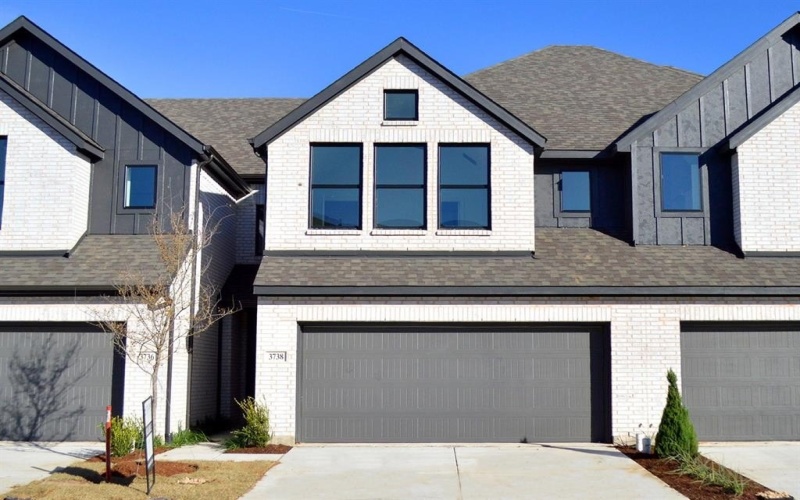 3738 Pierce Lane, Grand Prairie, TX 75052, 3 Bedrooms Bedrooms, ,2 BathroomsBathrooms,Residential,For Sale,3738 Pierce Lane,0,21103404