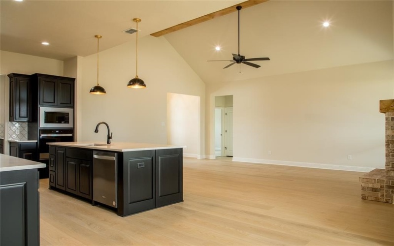 201 Belmont Drive, Willow Park, TX 76087, 3 Bedrooms Bedrooms, ,2 BathroomsBathrooms,Residential,For Sale,201 Belmont Drive,0,21103450