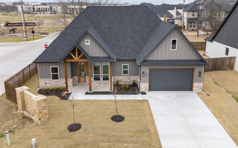 201 Belmont Drive, Willow Park, TX 76087, 3 Bedrooms Bedrooms, ,2 BathroomsBathrooms,Residential,For Sale,201 Belmont Drive,0,21103450