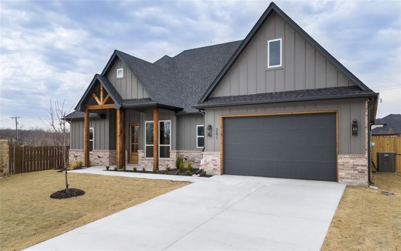 201 Belmont Drive, Willow Park, TX 76087, 3 Bedrooms Bedrooms, ,2 BathroomsBathrooms,Residential,For Sale,201 Belmont Drive,0,21103450