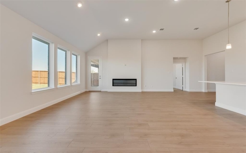 16521 Boston Ivy Drive, Justin, TX 76247, 3 Bedrooms Bedrooms, ,2 BathroomsBathrooms,Residential,For Sale,16521 Boston Ivy Drive,0,21103534