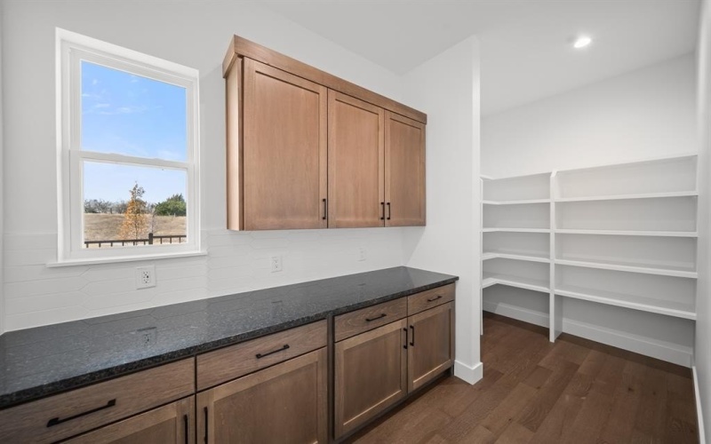 215 Parkland Valley, Rockwall, TX 75087, 5 Bedrooms Bedrooms, ,3 BathroomsBathrooms,Residential,For Sale,215 Parkland Valley,0,21103562