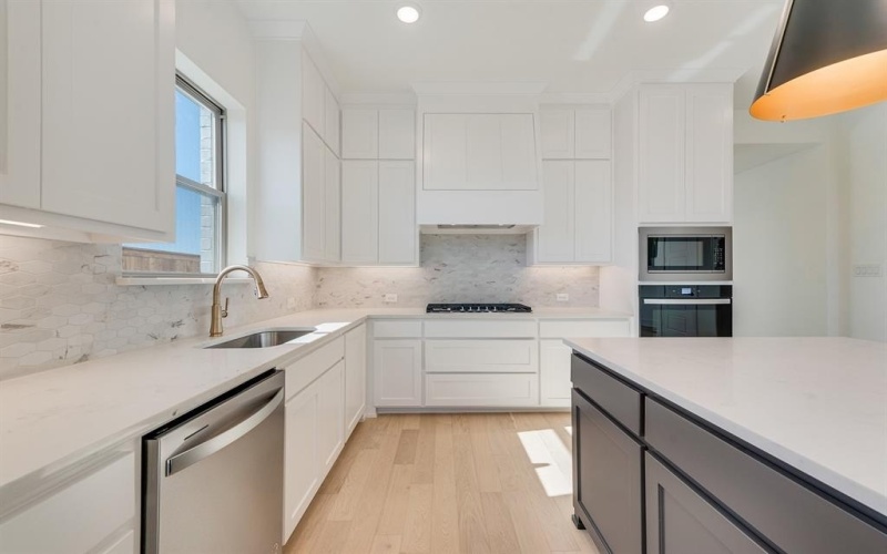 16438 Pelican Hill Lane, Frisco, TX 75033, 4 Habitaciones Habitaciones , ,5 BañosBaños,Residential,En Venta,16438 Pelican Hill Lane,0,21103577