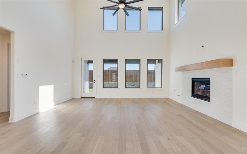 16438 Pelican Hill Lane, Frisco, TX 75033, 4 Habitaciones Habitaciones , ,5 BañosBaños,Residential,En Venta,16438 Pelican Hill Lane,0,21103577