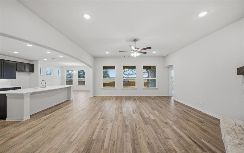 1116 Trinity Drive, Springtown, TX 76082, 4 Bedrooms Bedrooms, ,3 BathroomsBathrooms,Residential,For Sale,1116 Trinity Drive,0,21103765