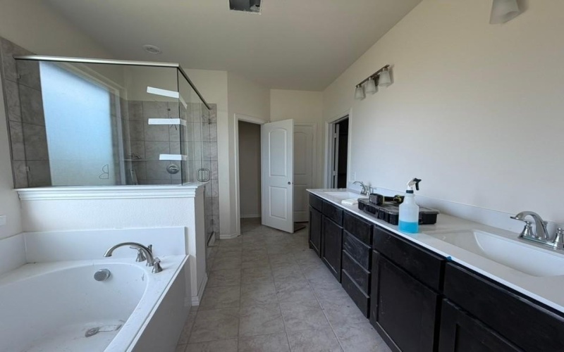 1116 Trinity Drive, Springtown, TX 76082, 4 Habitaciones Habitaciones , ,3 BañosBaños,Residential,En Venta,1116 Trinity Drive,0,21103765