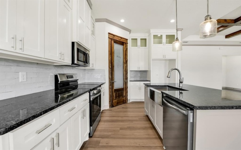 101 Prairie Winds Drive, Poolville, TX 76487, 5 Habitaciones Habitaciones , ,2 BañosBaños,Residential,En Venta,101 Prairie Winds Drive,0,21103775