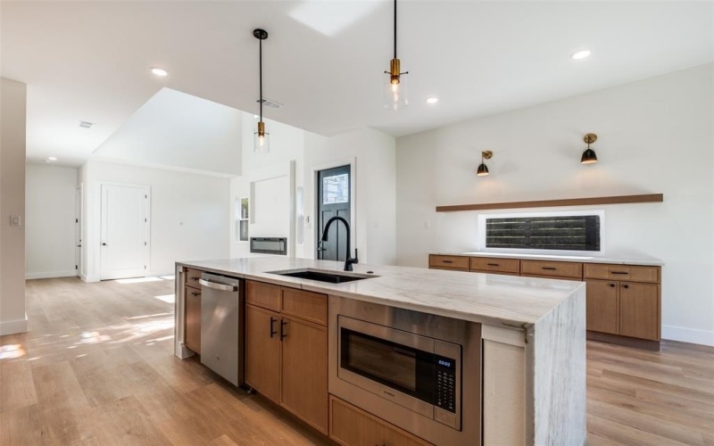 2415 Meyers Street, Dallas, TX 75215, 3 Habitaciones Habitaciones , ,2 BañosBaños,Residential,En Venta,2415 Meyers Street,0,21103829