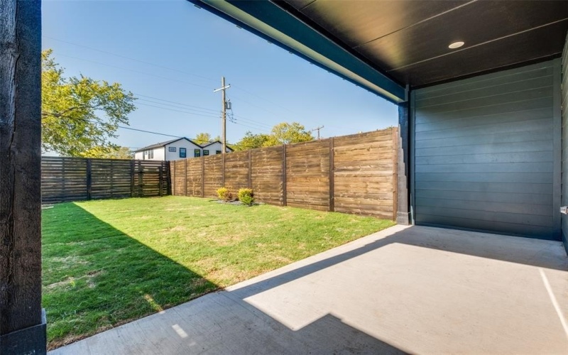 2415 Meyers Street, Dallas, TX 75215, 3 Habitaciones Habitaciones , ,2 BañosBaños,Residential,En Venta,2415 Meyers Street,0,21103829