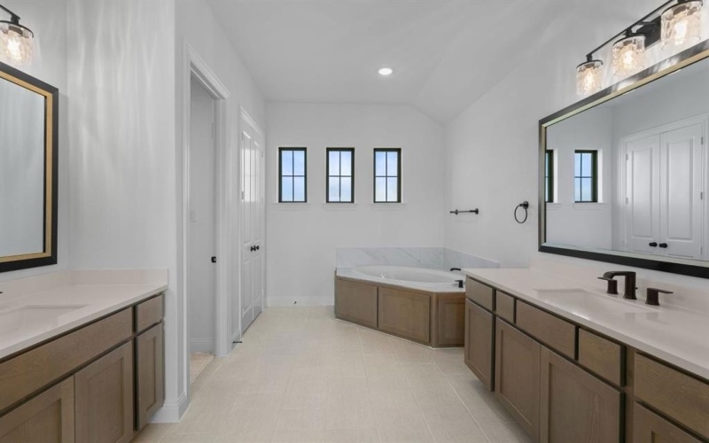 1099 Paradise Parkway, Poolville, TX 76487, 3 Bedrooms Bedrooms, ,2 BathroomsBathrooms,Residential,For Sale,1099 Paradise Parkway,0,21103914