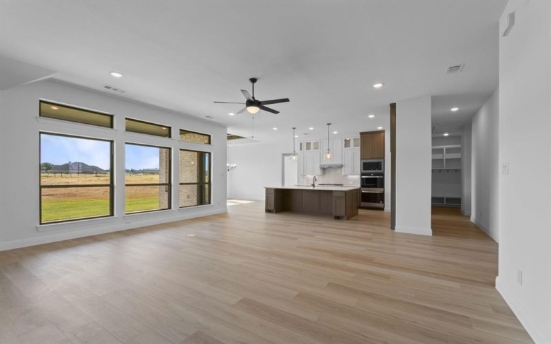 1099 Paradise Parkway, Poolville, TX 76487, 3 Bedrooms Bedrooms, ,2 BathroomsBathrooms,Residential,For Sale,1099 Paradise Parkway,0,21103914