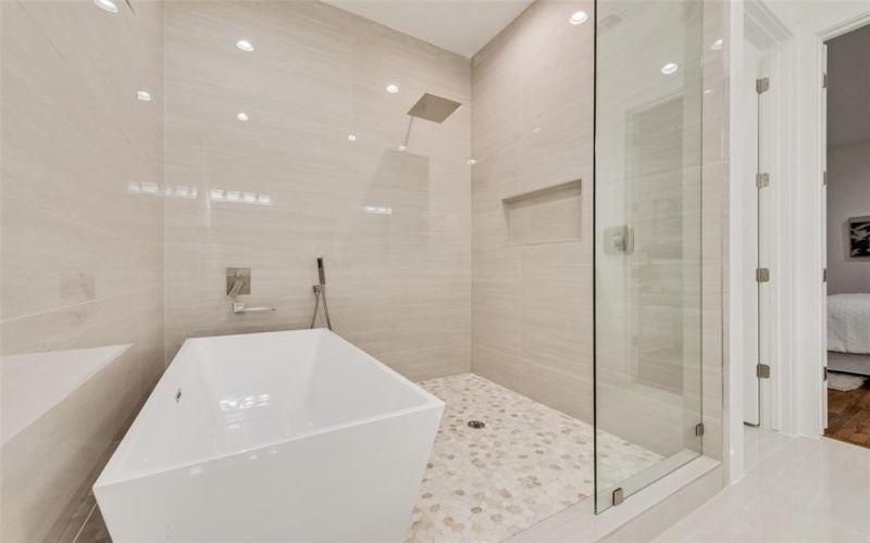 217 W Yarmouth Street, Dallas, TX 75208, 3 Habitaciones Habitaciones , ,2 BañosBaños,Residential,En Venta,217 W Yarmouth Street,0,21104185