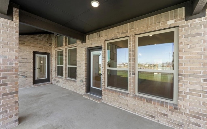 9621 Westchester Lane, Mesquite, TX 75126, 5 Bedrooms Bedrooms, ,3 BathroomsBathrooms,Residential,For Sale,9621 Westchester Lane,0,21104198