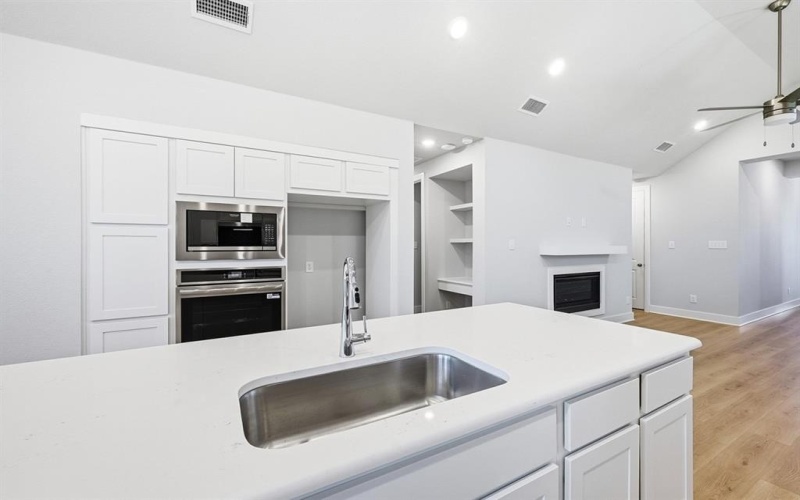 614 Sunflower Trail, Sherman, TX 75092, 3 Habitaciones Habitaciones , ,2 BañosBaños,Residential,En Venta,614 Sunflower Trail,0,21104233