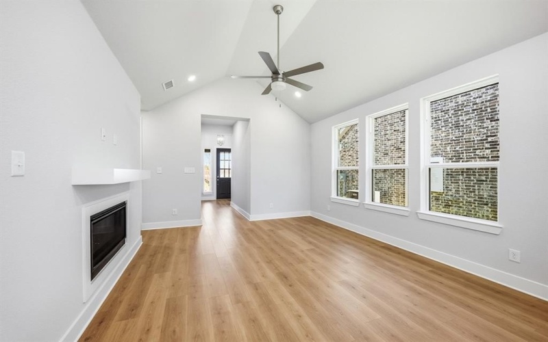 614 Sunflower Trail, Sherman, TX 75092, 3 Habitaciones Habitaciones , ,2 BañosBaños,Residential,En Venta,614 Sunflower Trail,0,21104233