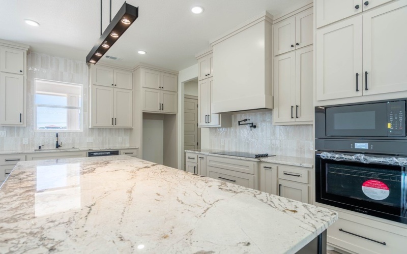 #9 NE Armlei Dr, Andrews, TX 79714, 4 Habitaciones Habitaciones , ,3 BañosBaños,Residential,En Venta,#9 NE Armlei Dr,0,164180