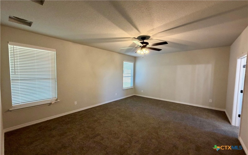 2565 Cedar Glen Drive, Belton, TX 76513, 5 Habitaciones Habitaciones , ,2 BañosBaños,Residential,En Venta,2565 Cedar Glen Drive,0,596792