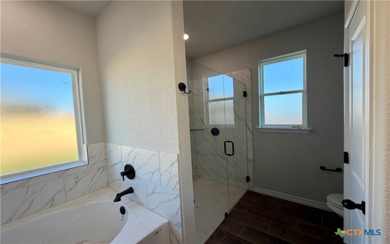 2565 Cedar Glen Drive, Belton, TX 76513, 5 Habitaciones Habitaciones , ,2 BañosBaños,Residential,En Venta,2565 Cedar Glen Drive,0,596792