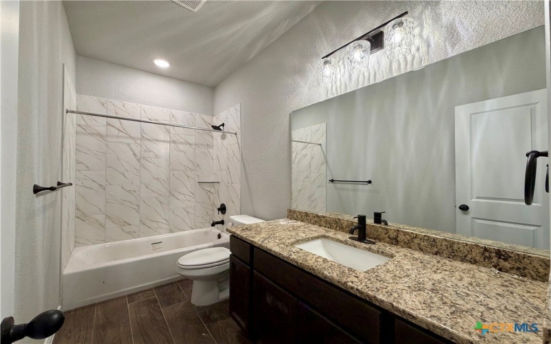 2565 Cedar Glen Drive, Belton, TX 76513, 5 Habitaciones Habitaciones , ,2 BañosBaños,Residential,En Venta,2565 Cedar Glen Drive,0,596792