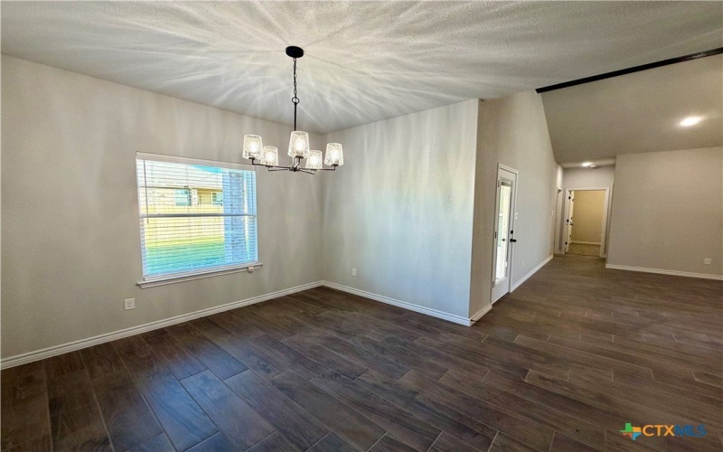 2565 Cedar Glen Drive, Belton, TX 76513, 5 Habitaciones Habitaciones , ,2 BañosBaños,Residential,En Venta,2565 Cedar Glen Drive,0,596792