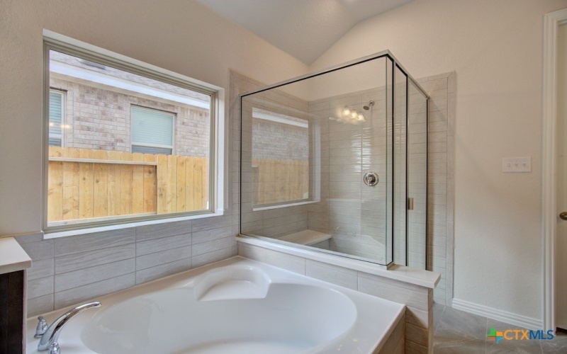 8016 Trail Grant, Schertz, TX 78154, 5 Bedrooms Bedrooms, ,5 BathroomsBathrooms,Residential,For Sale,8016 Trail Grant,0,597034