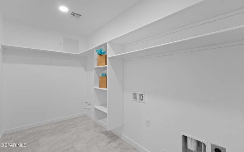 7304 John Gerald way, El Paso, TX 79934, 3 Bedrooms Bedrooms, ,2 BathroomsBathrooms,Residential,For Sale,7304 John Gerald way,0,921784