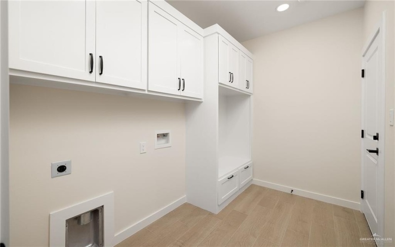 3424 E McGrady Street, Edinburg, TX 78542, 3 Habitaciones Habitaciones , ,2 BañosBaños,Residential,En Venta,3424 E McGrady Street,0,486245