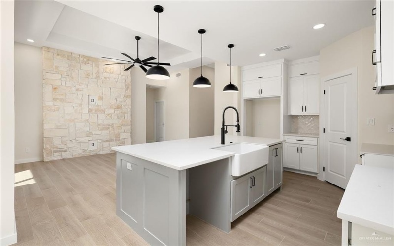 3424 E McGrady Street, Edinburg, TX 78542, 3 Habitaciones Habitaciones , ,2 BañosBaños,Residential,En Venta,3424 E McGrady Street,0,486245