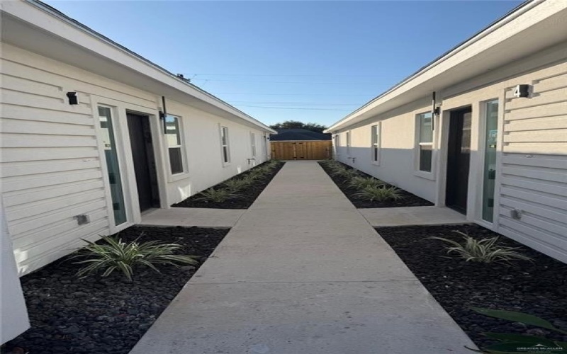 2903 Estevan Street #1, Mission, TX 78574, 3 Habitaciones Habitaciones , ,2 BañosBaños,Residential,En Venta,2903 Estevan Street,0,486307