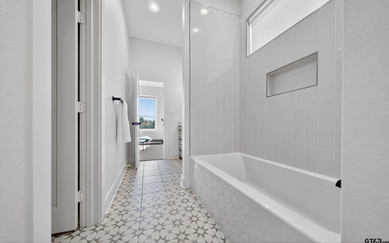 4013 Rock Creek Ct, Tyler, TX 75703, 4 Habitaciones Habitaciones , ,3 BañosBaños,Residential,En Venta,4013 Rock Creek Ct,0,25016241