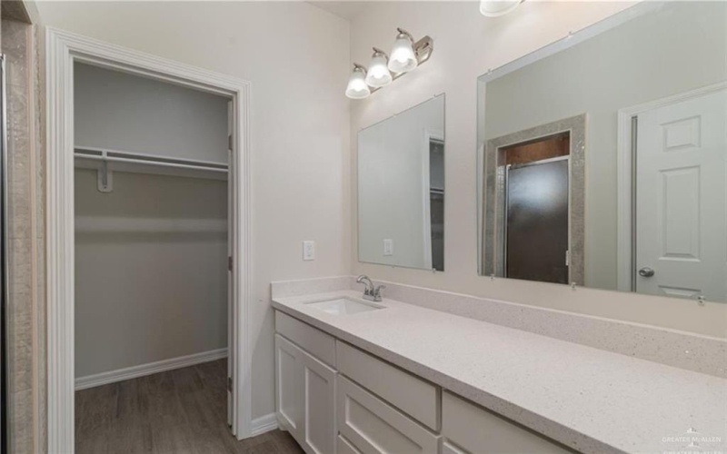 1300 E Acacia Drive, San Juan, TX 78589, 3 Bedrooms Bedrooms, ,2 BathroomsBathrooms,Residential,For Sale,1300 E Acacia Drive,465072